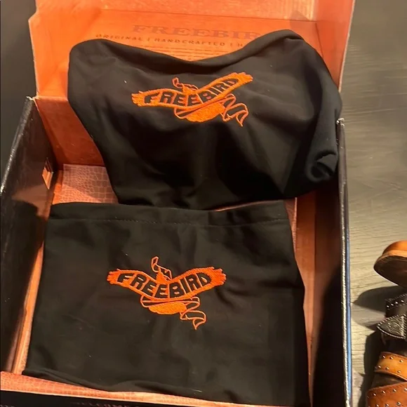 Freebird Patsy size 8 Brown Ankle Boots with Chunky Heel and Decorative Straps - Picture 7 of 13